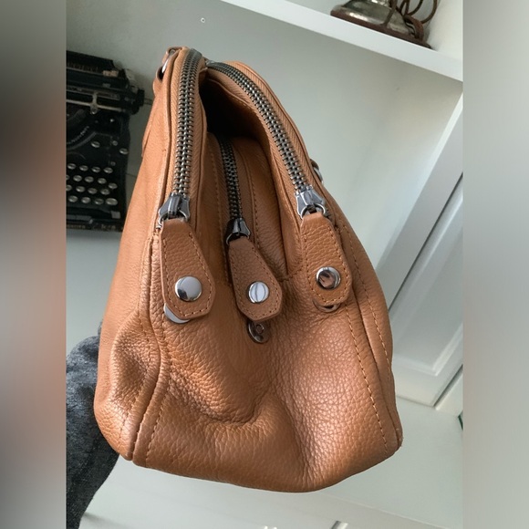 CHARLES JOURDAN Flora Pebbled Leather Brown Medium Shoulder Purse Bag LIKE NEW - Picture 4 of 16